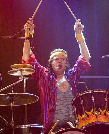 男主角羅伯在打鼓 男主角羅伯在打鼓